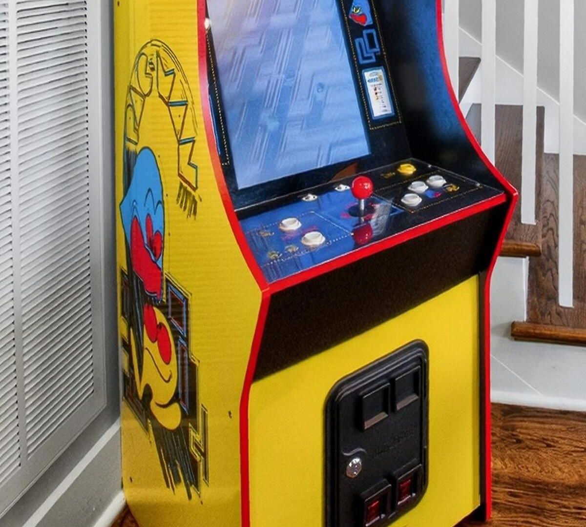 Holiday home Speakeasy Game Room, Hot Tub, Fire Pit, King Bed - Close To Downtown