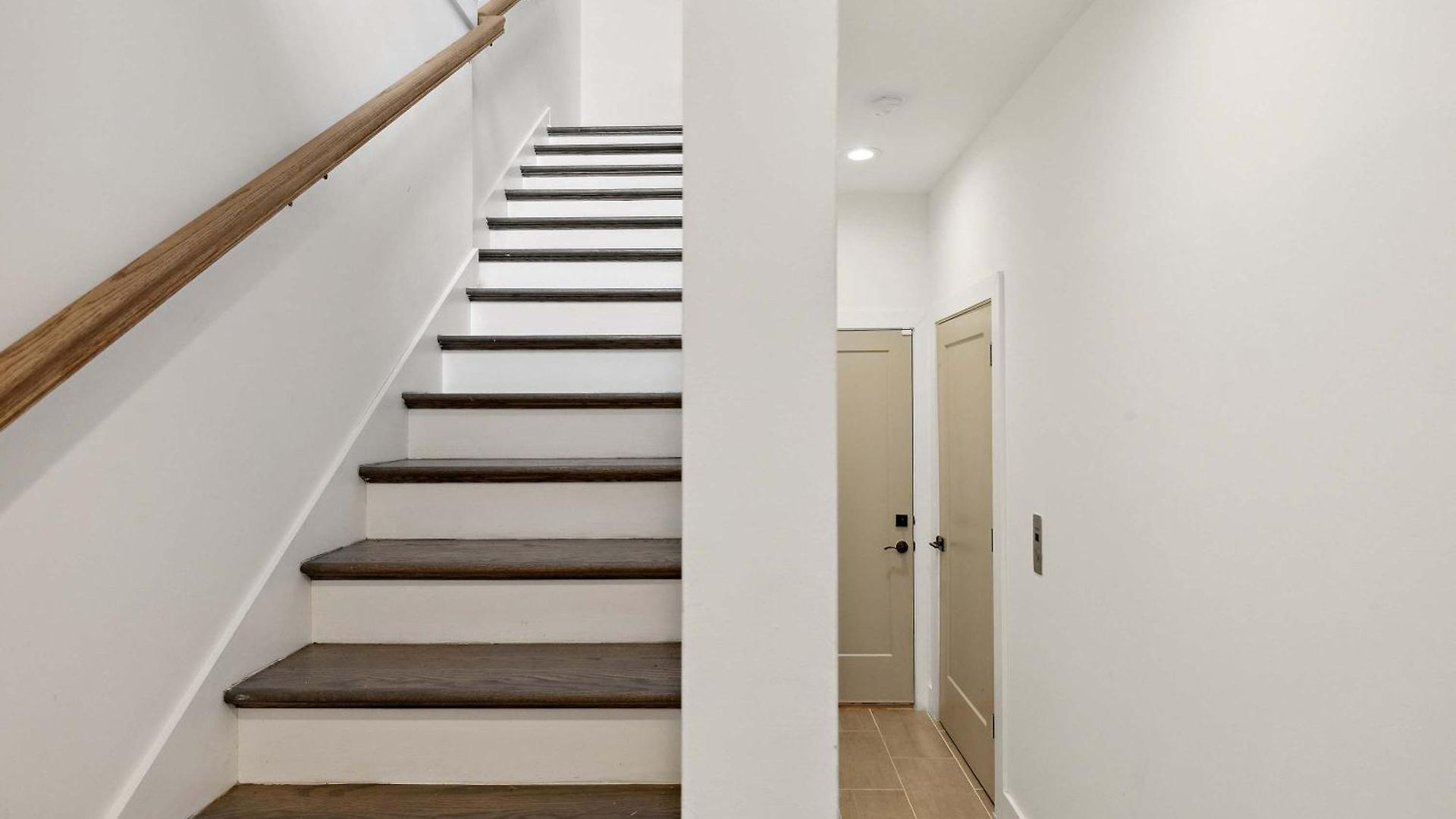 West End Oasis-new Building & Rooftop Views Holiday home *