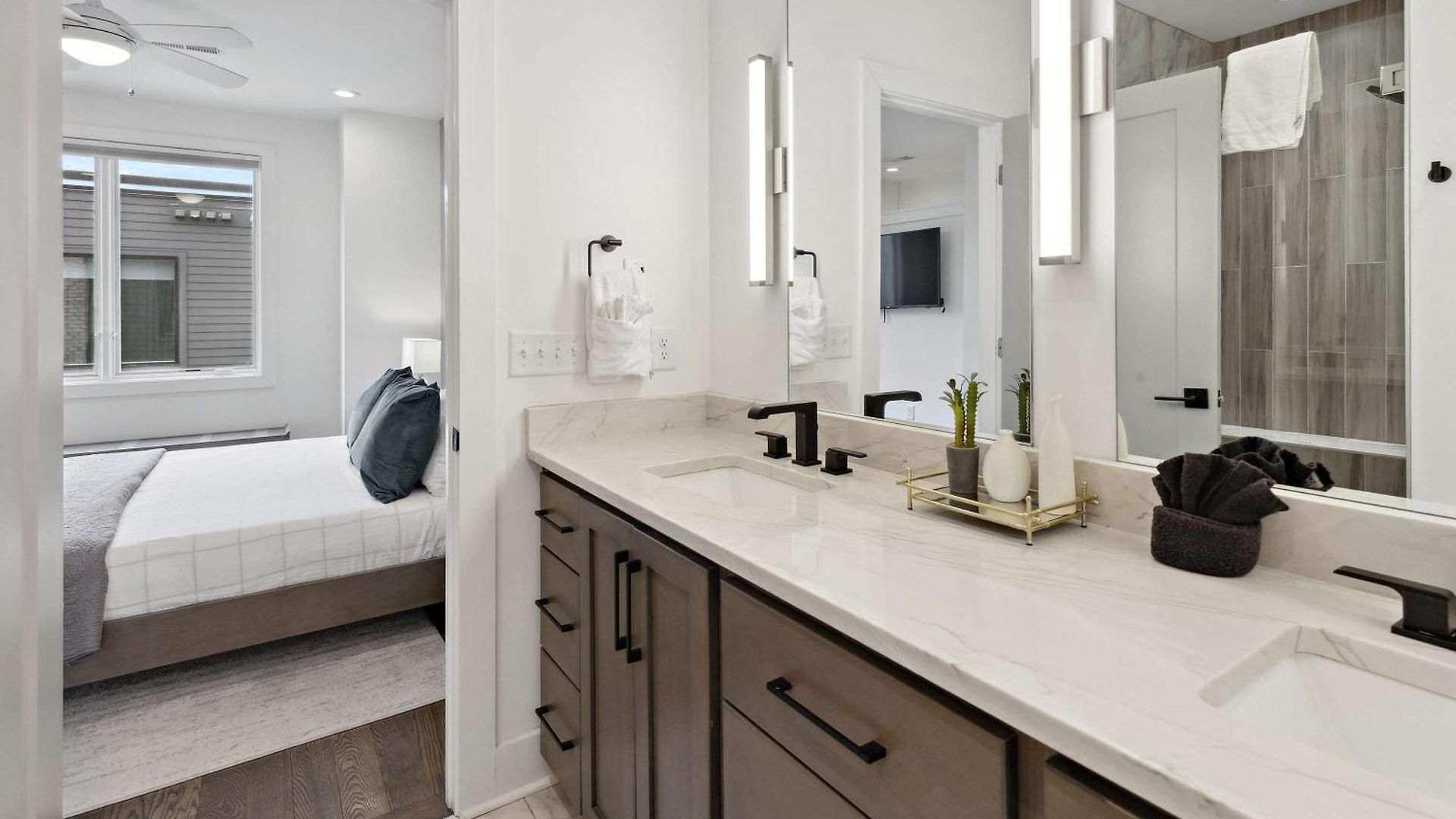 West End Oasis-new Building & Rooftop Views Holiday home Nashville