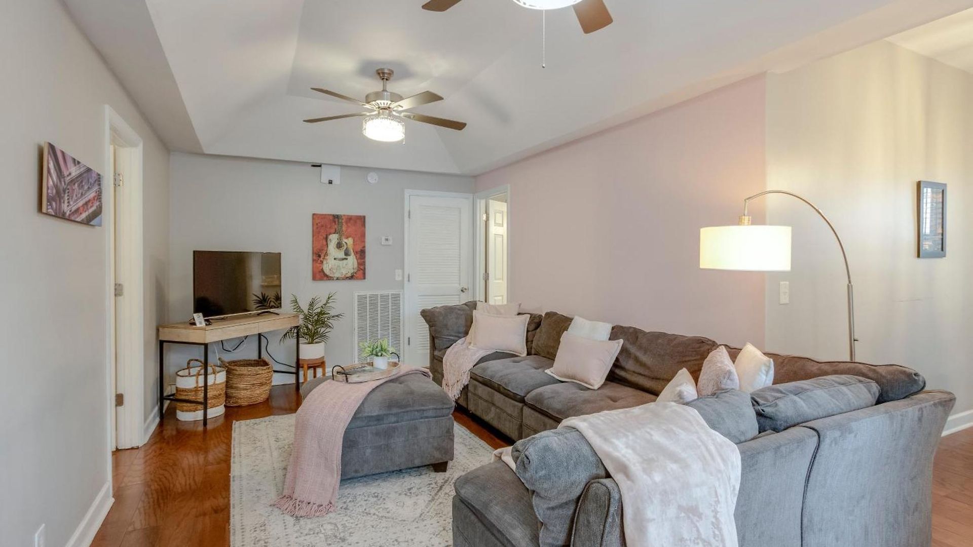Hillsboro Village-free Parking-9 Mins To Downtown! * Nashville