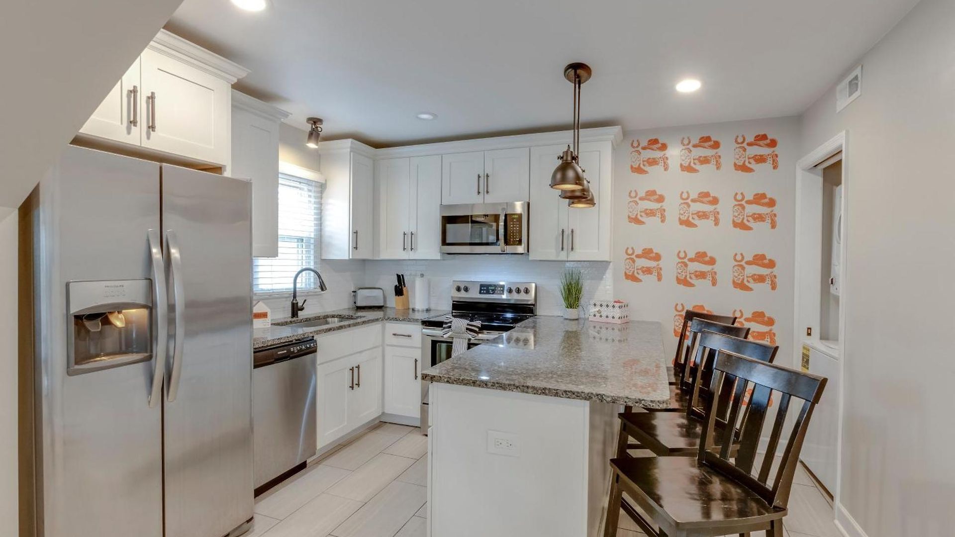 Walk About Hillsboro Village, 9 Mins To Downtown! Nashville