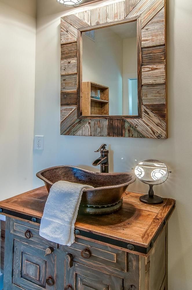 Rustic Walkable To Music Row! By Local Apartment