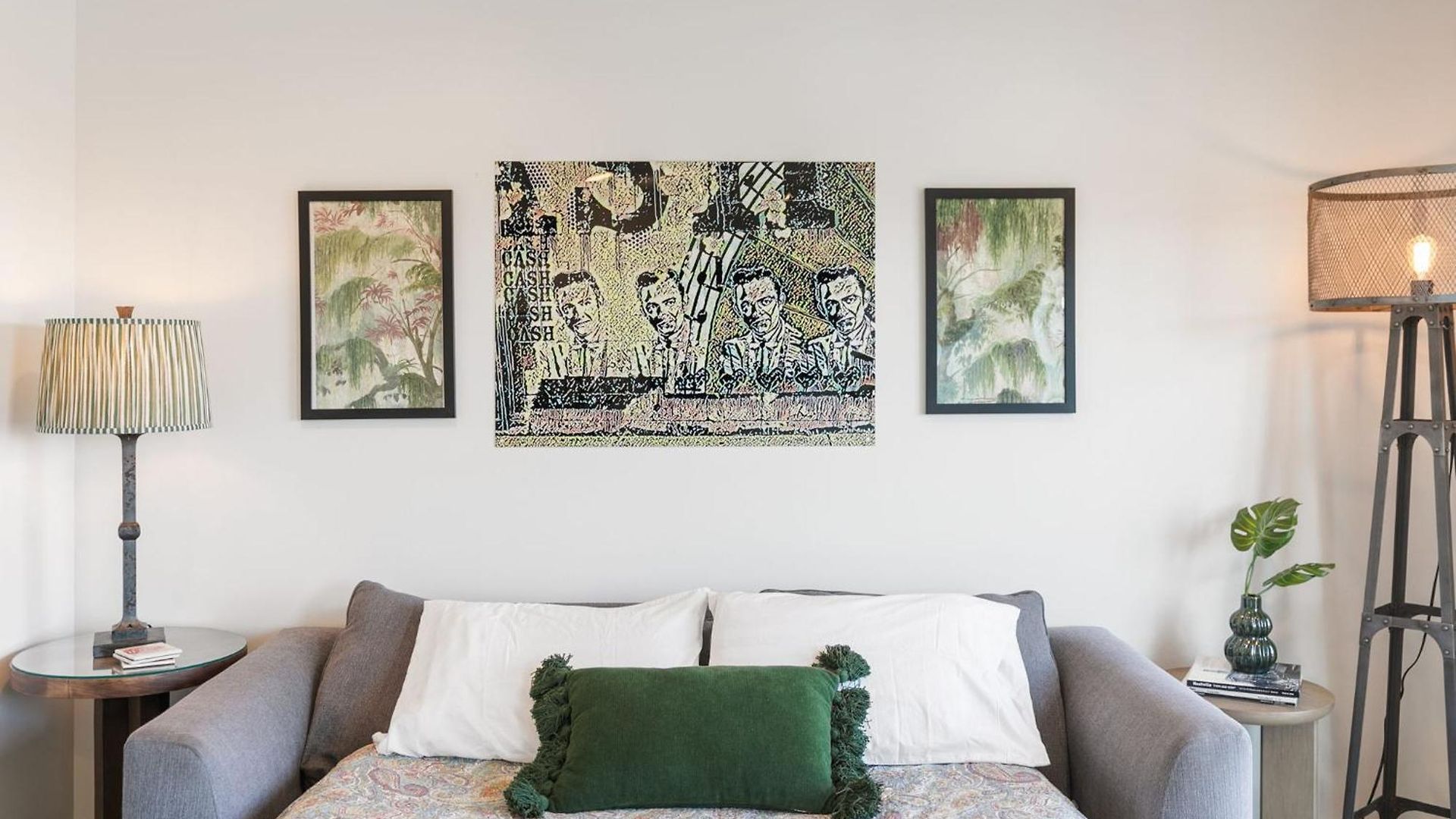 Downtown Riverfront Unit 780 Apartment *