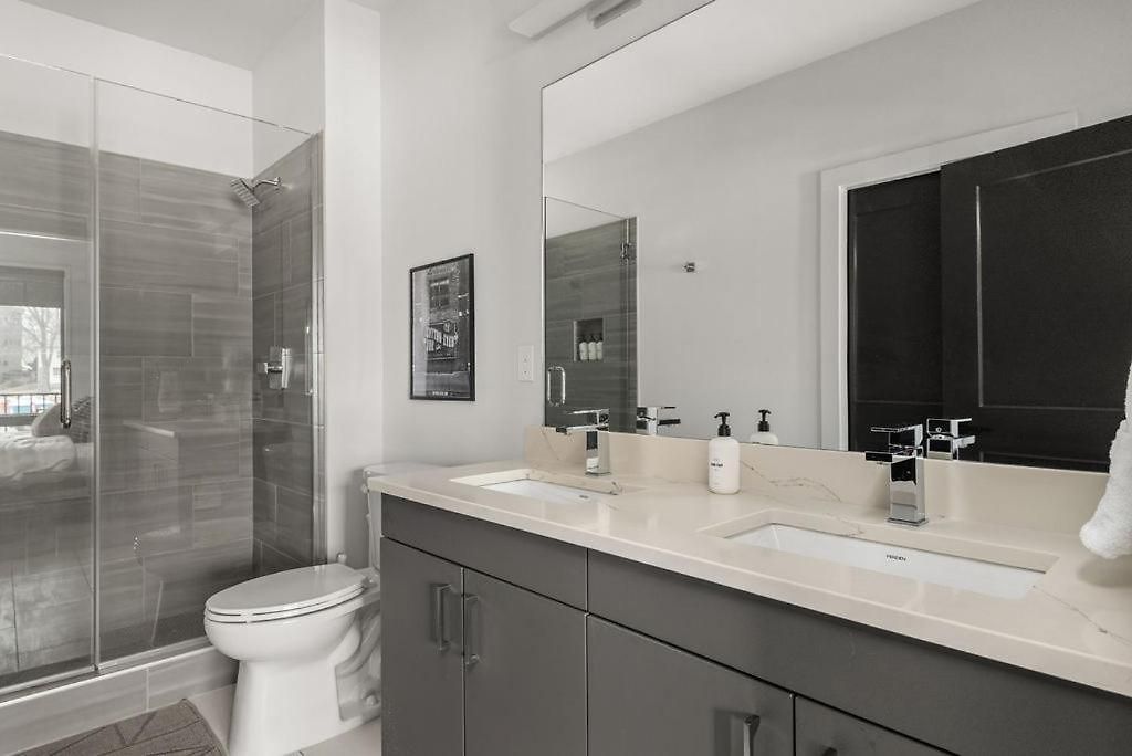 Odyssey Apartment *