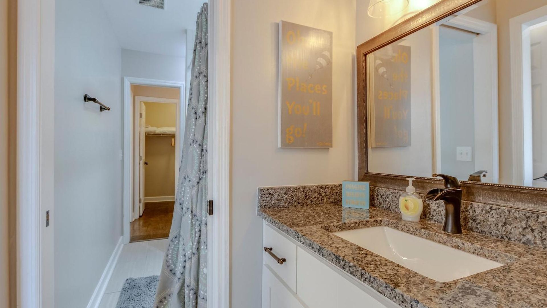 Walk About Hillsboro Village, 9 Mins To Downtown!