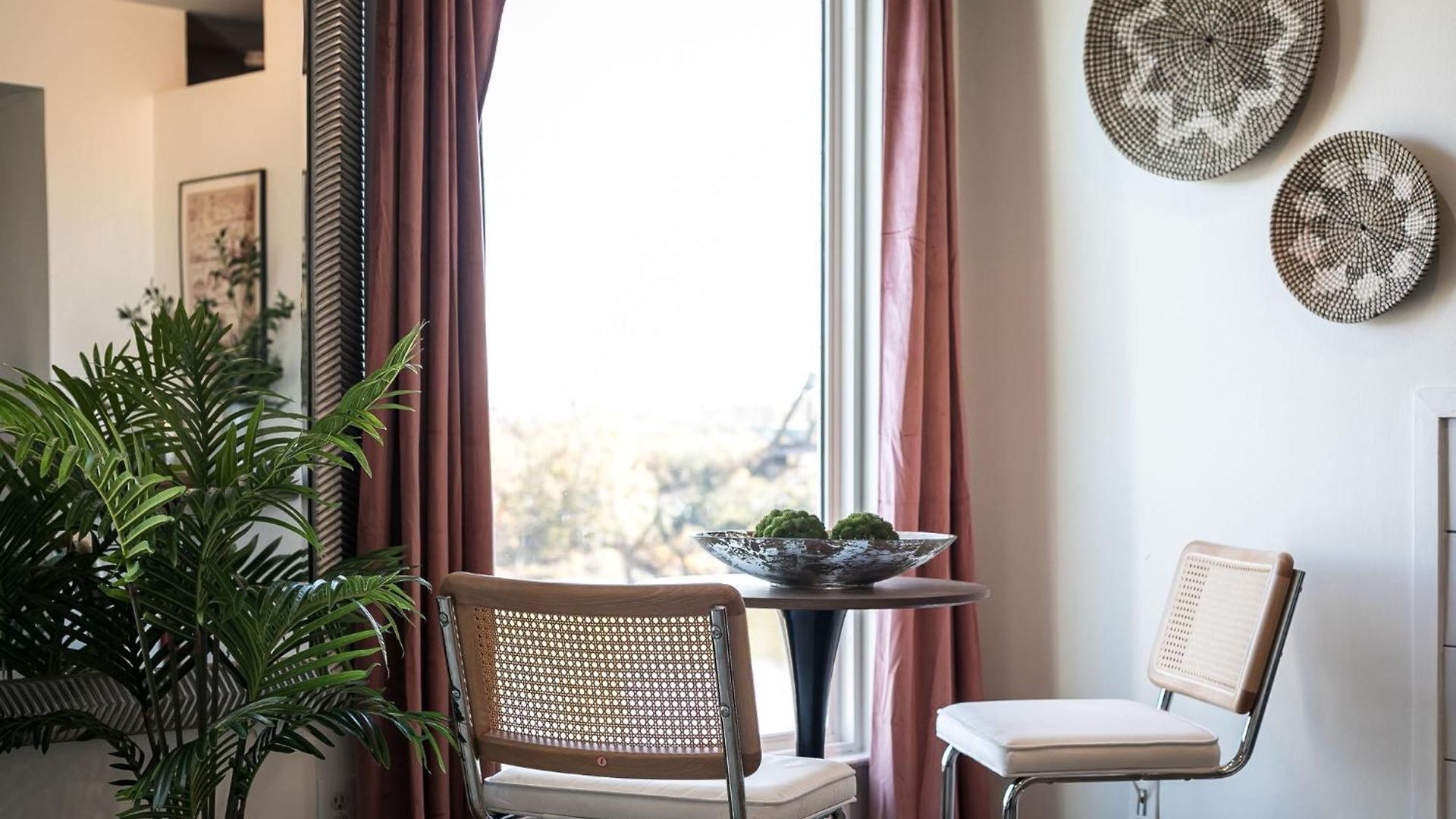 Downtown Riverfront Unit 780 Apartment