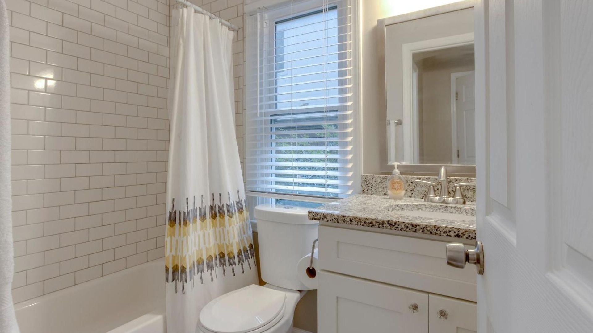 Holiday home Hillsboro Village-free Parking-9 Mins To Downtown! Nashville