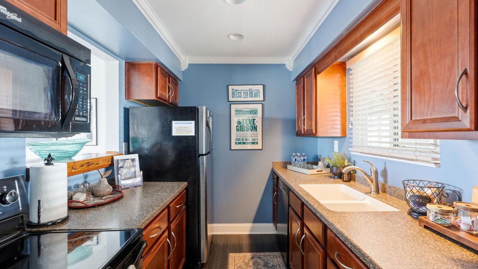 Apartment In The Heart Of - Unit794 *