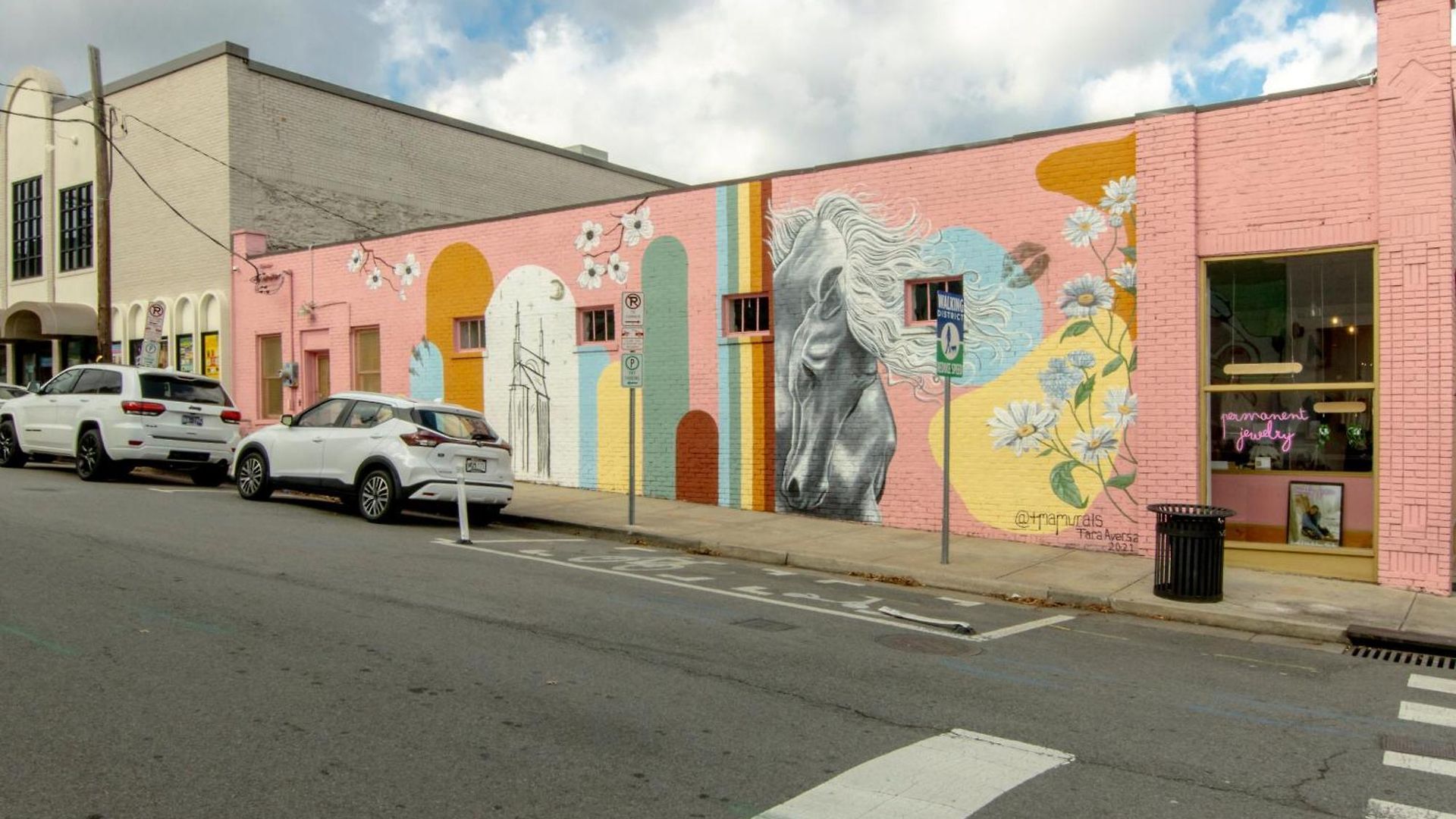 Steps From Hillsboro Village, Downtown 9 Mins Away Nashville