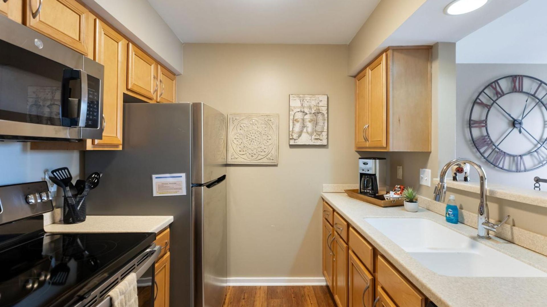 Apartment Riverfront Near Downtown *