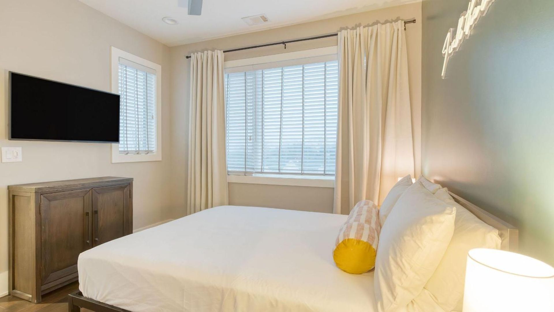 Doralee By Avantstay Holiday home