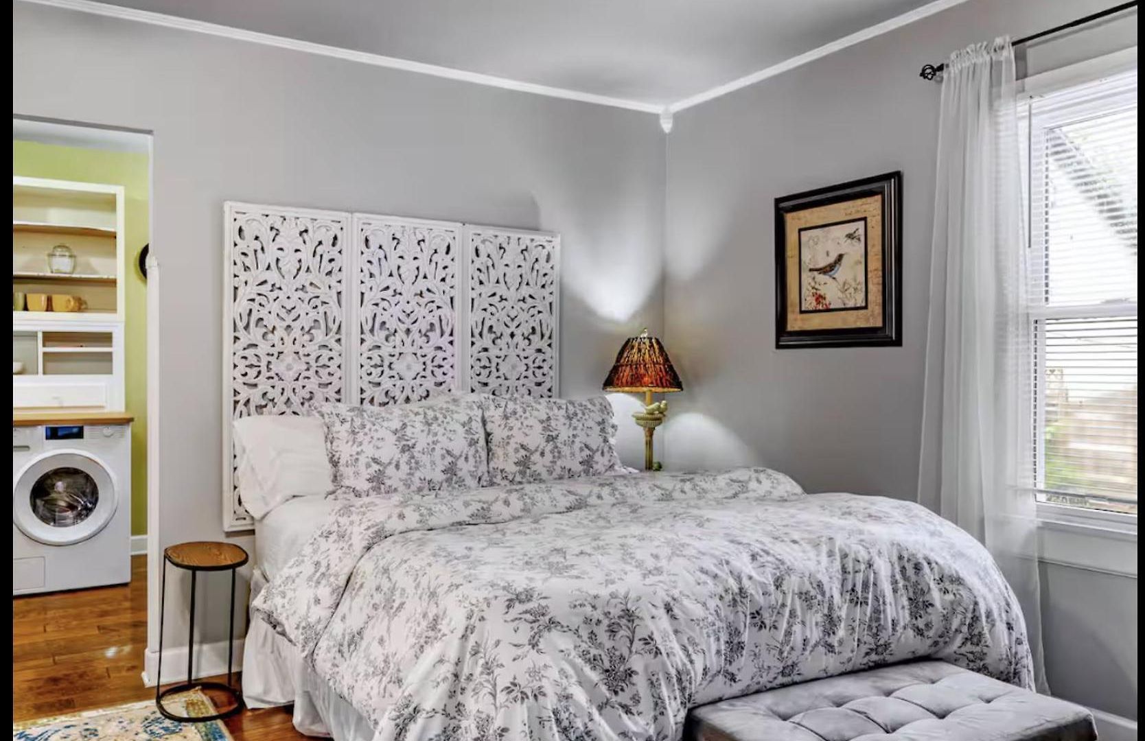 Peaceful Private Cottage, Walk To Park & 5 Mins To Downtown Nashville