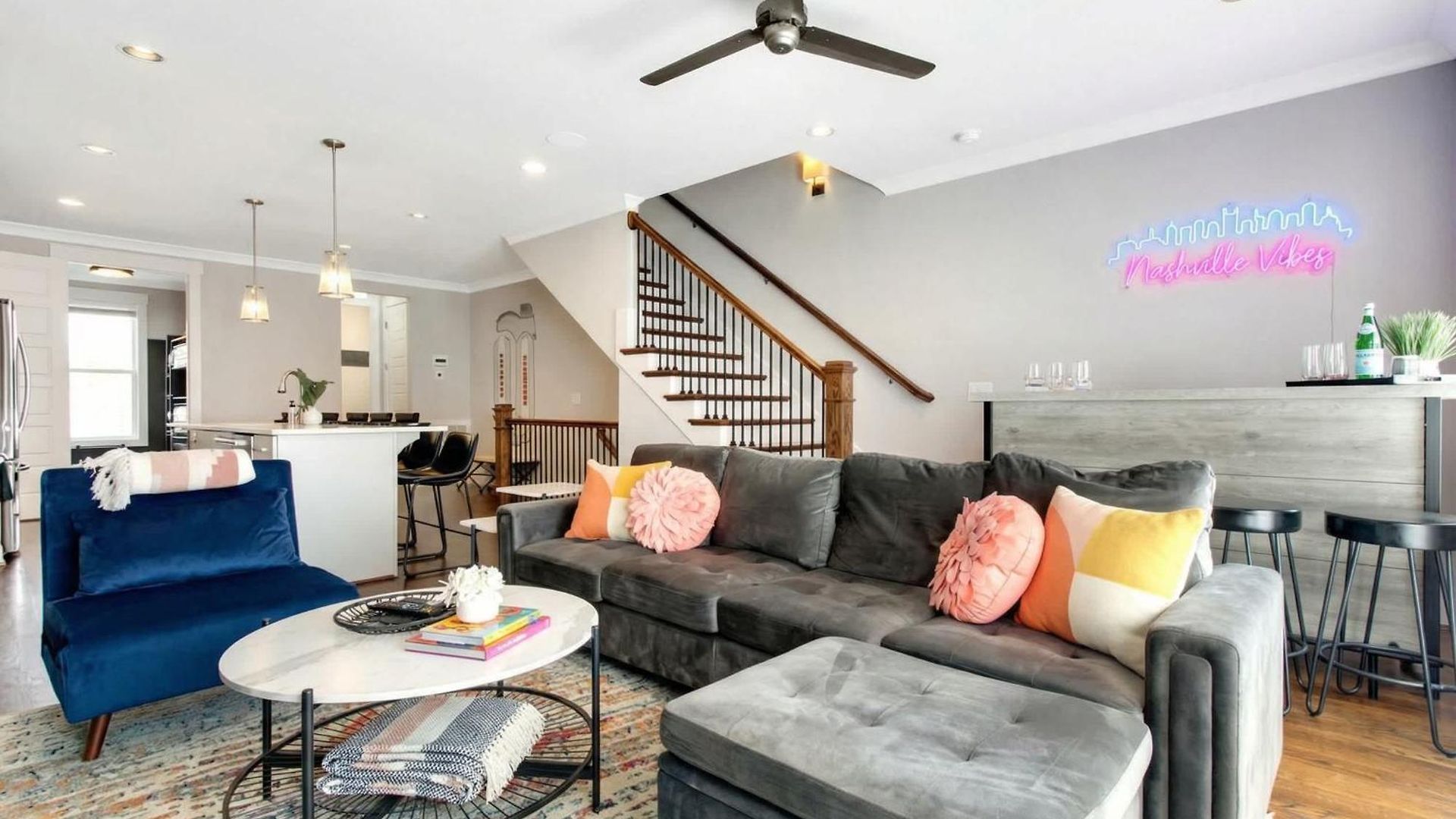 Lux Retreat 12 Beds Games Bar Holiday home Nashville