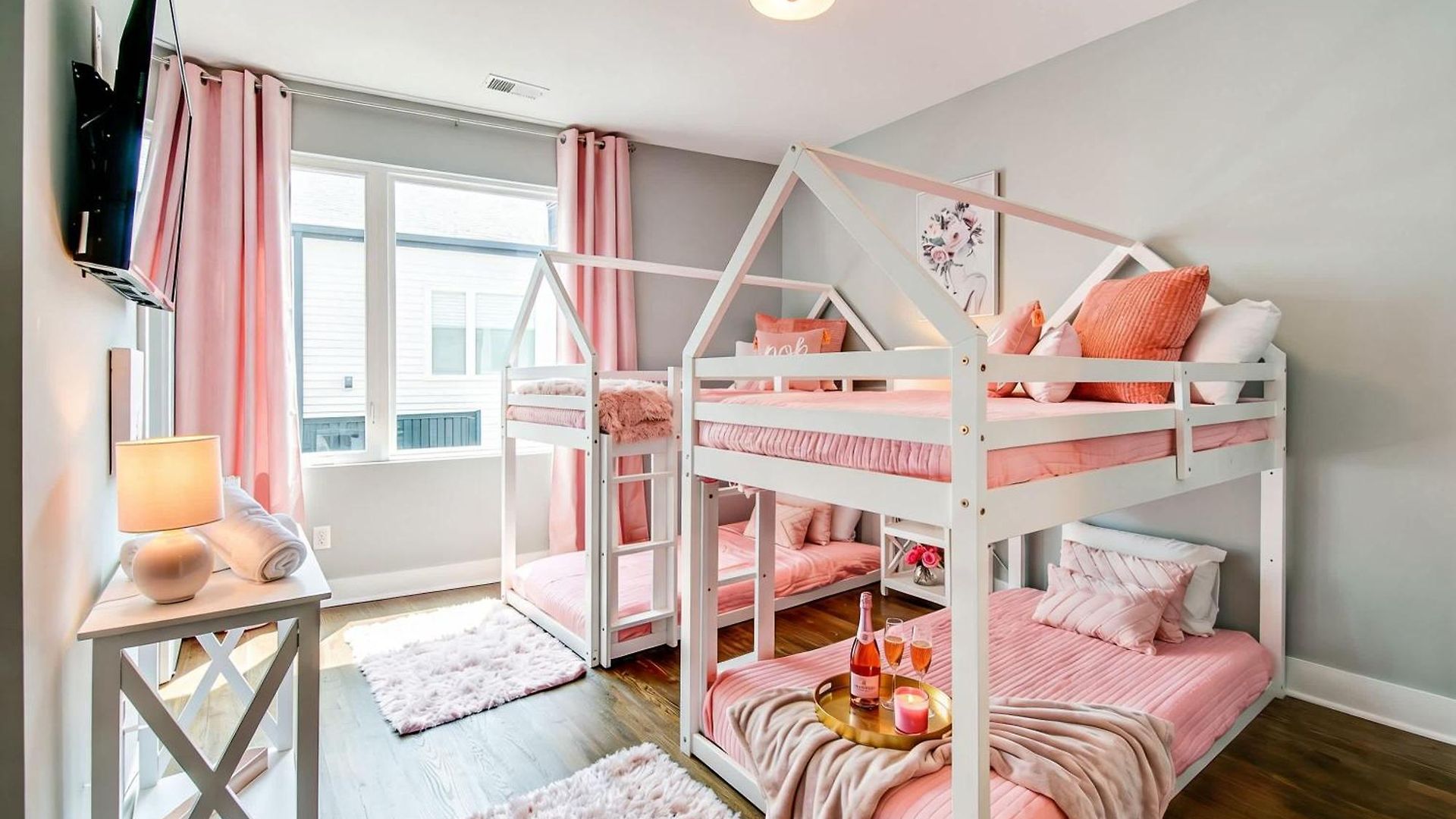 New Dollys Dream 12 Beds Downtown Nash Opry Karaoke * Nashville