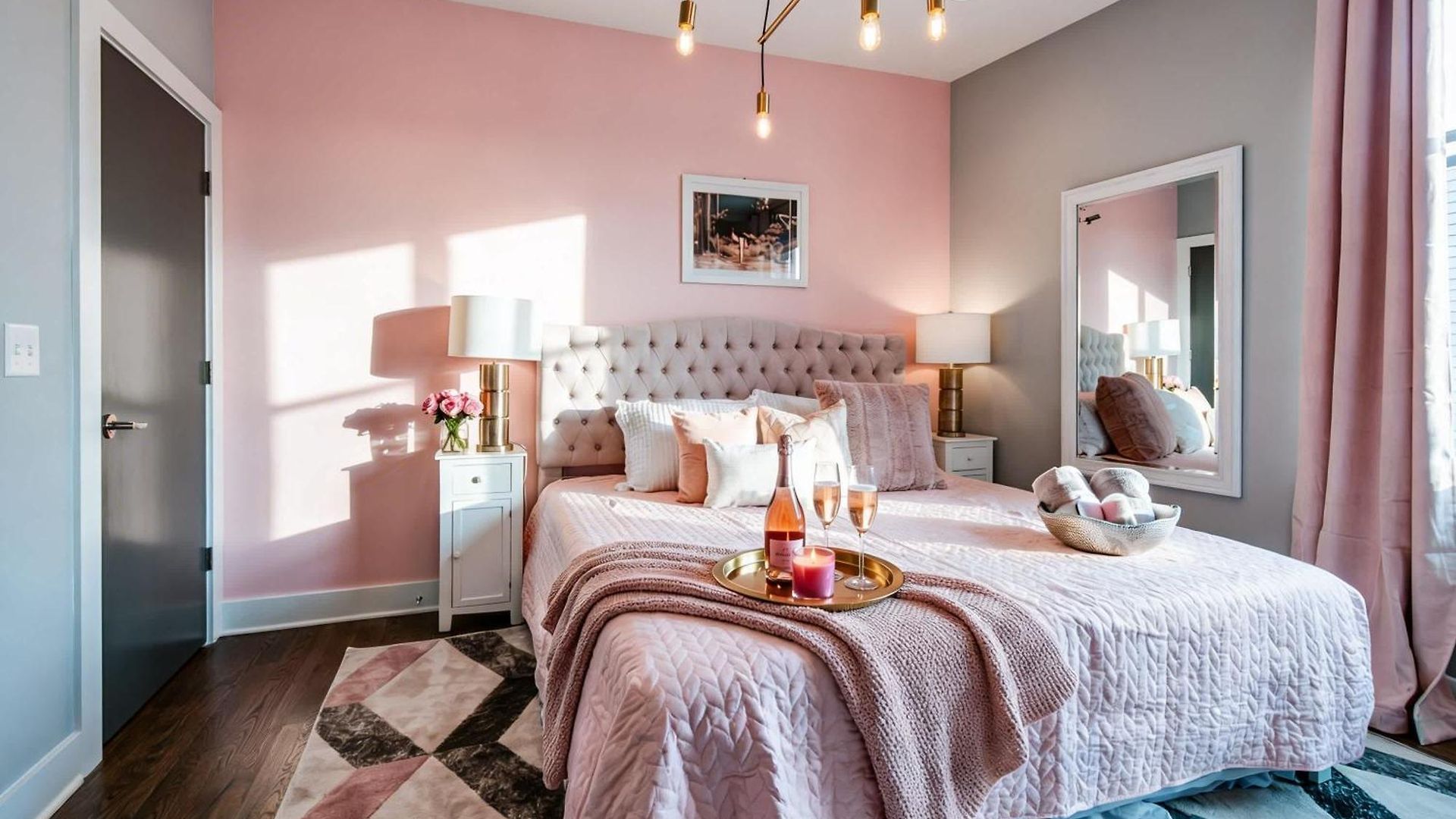 Holiday home New Dollys Dream 12 Beds Downtown Nash Opry Karaoke Nashville