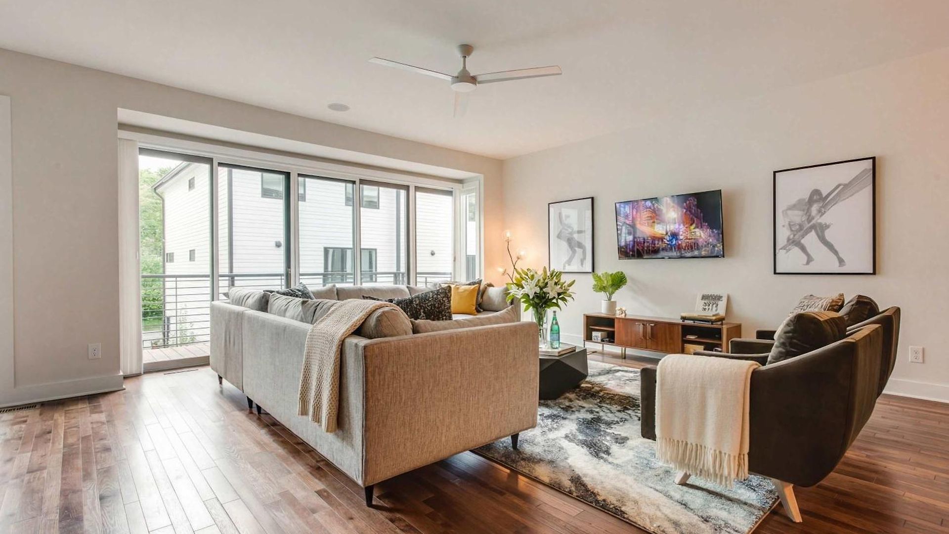 Holiday home Downtown Luxury - 10 Beds & Free Parking
