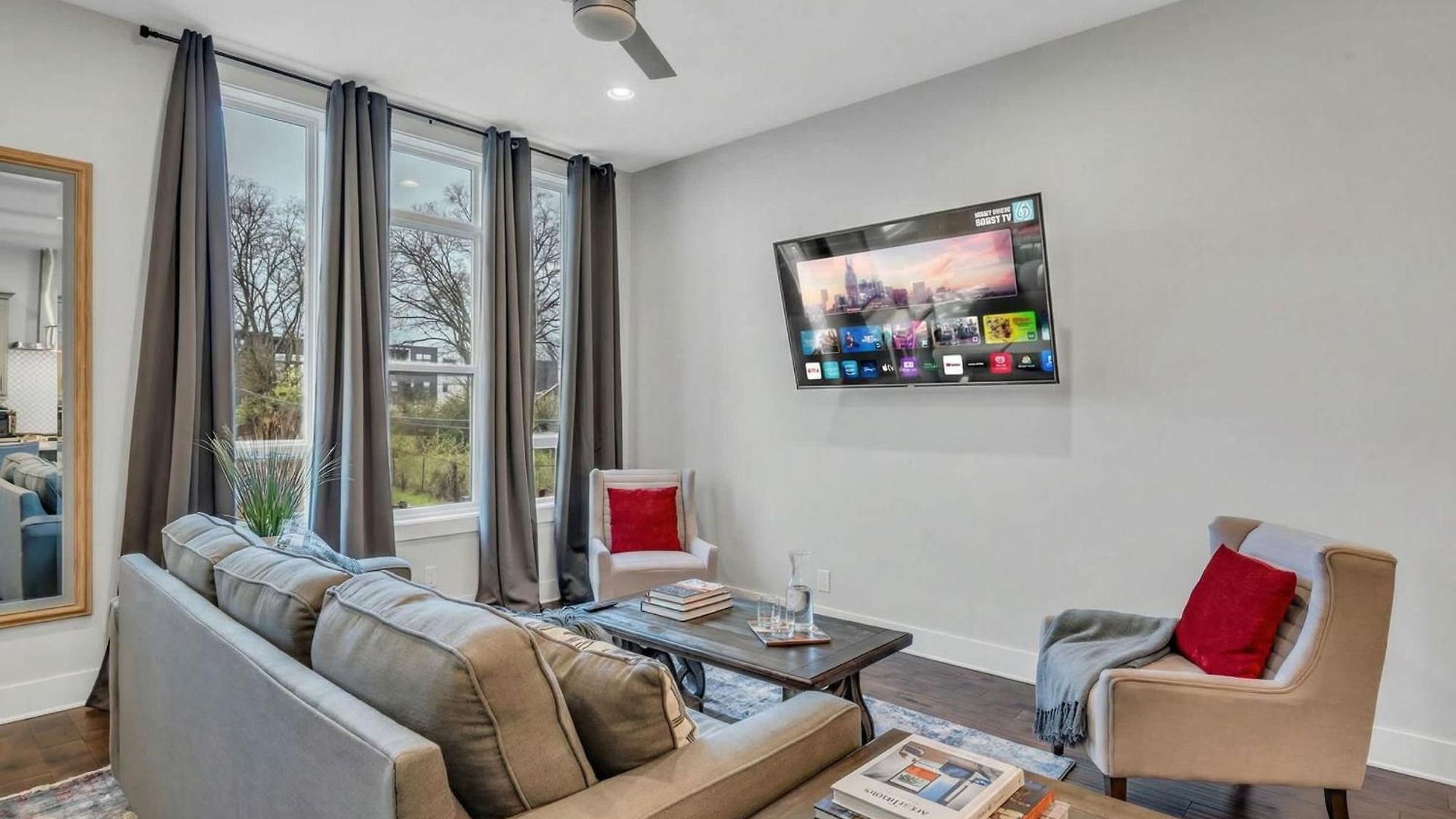 New Luxe 4br 12 Beds - Roofdeck Views - Chefs Kitchen Holiday home