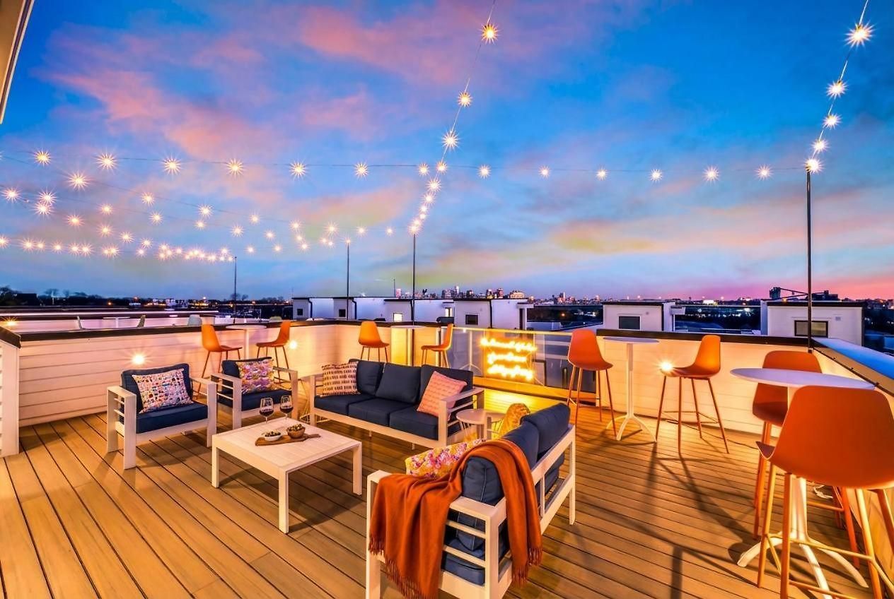 New Nash Eras - Rooftop Decks With Hot Tub - 15 Beds Holiday home Nashville