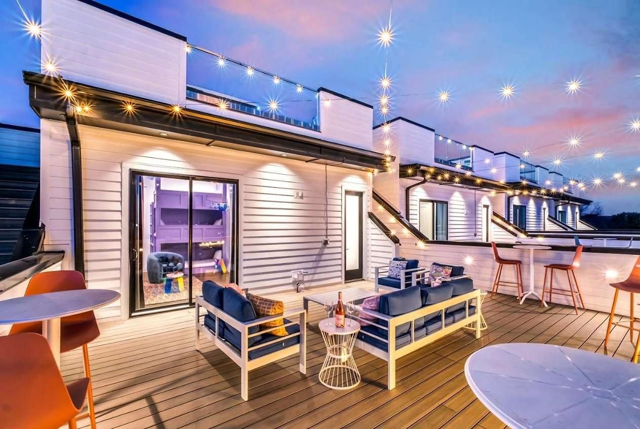 Holiday home New Nash Eras - Rooftop Decks With Hot Tub - 15 Beds Nashville
