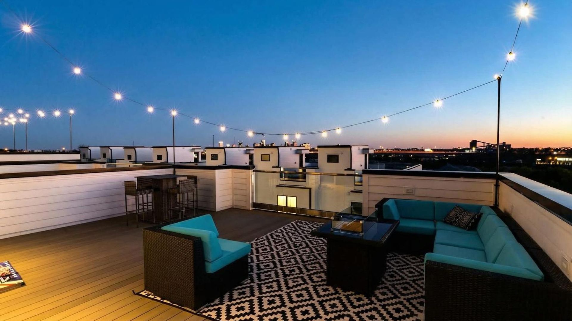 Holiday home New We Roll Rooftop - Hot Tub With Views - 13 Beds *