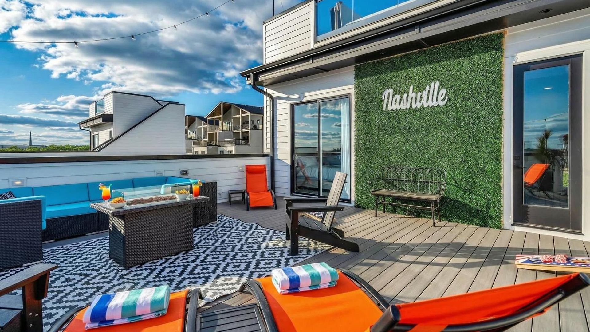 Holiday home New We Roll Rooftop - Hot Tub With Views - 13 Beds *