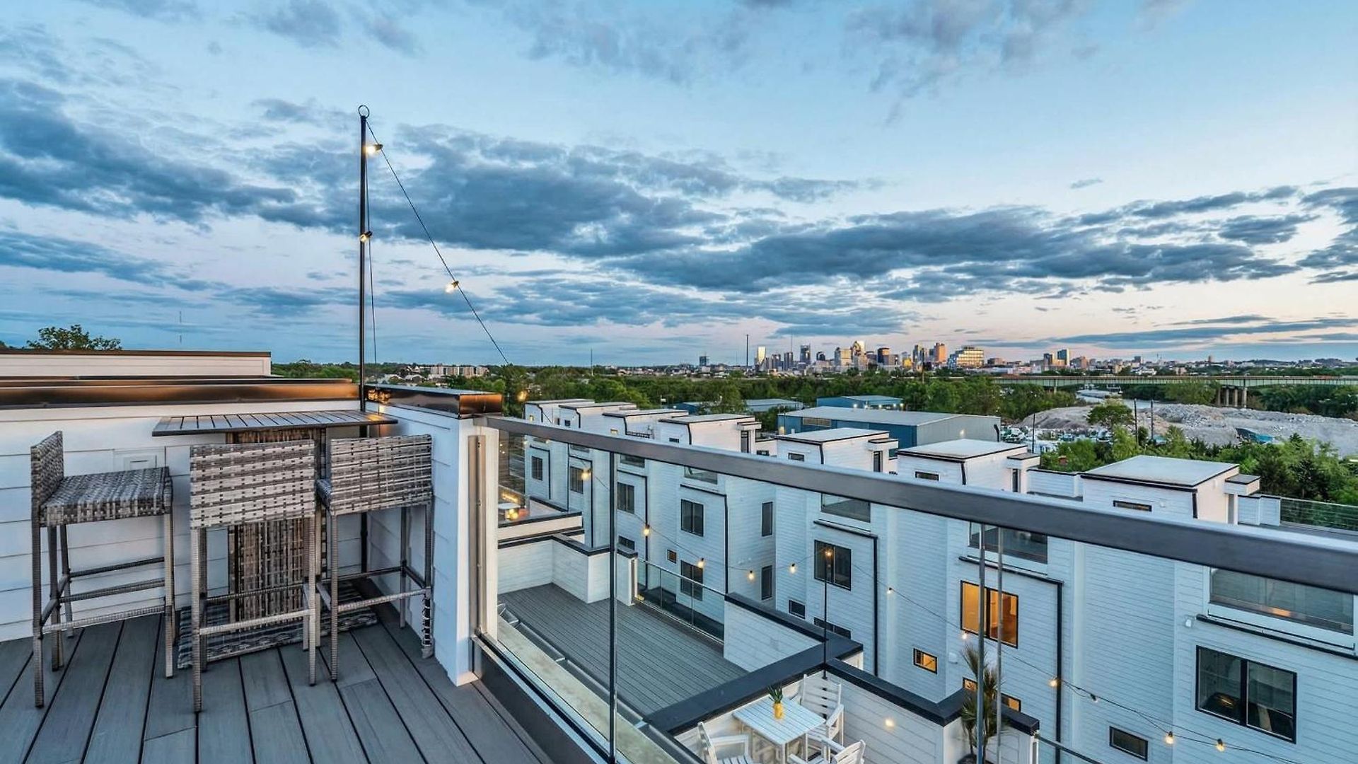 New We Roll Rooftop - Hot Tub With Views - 13 Beds Nashville
