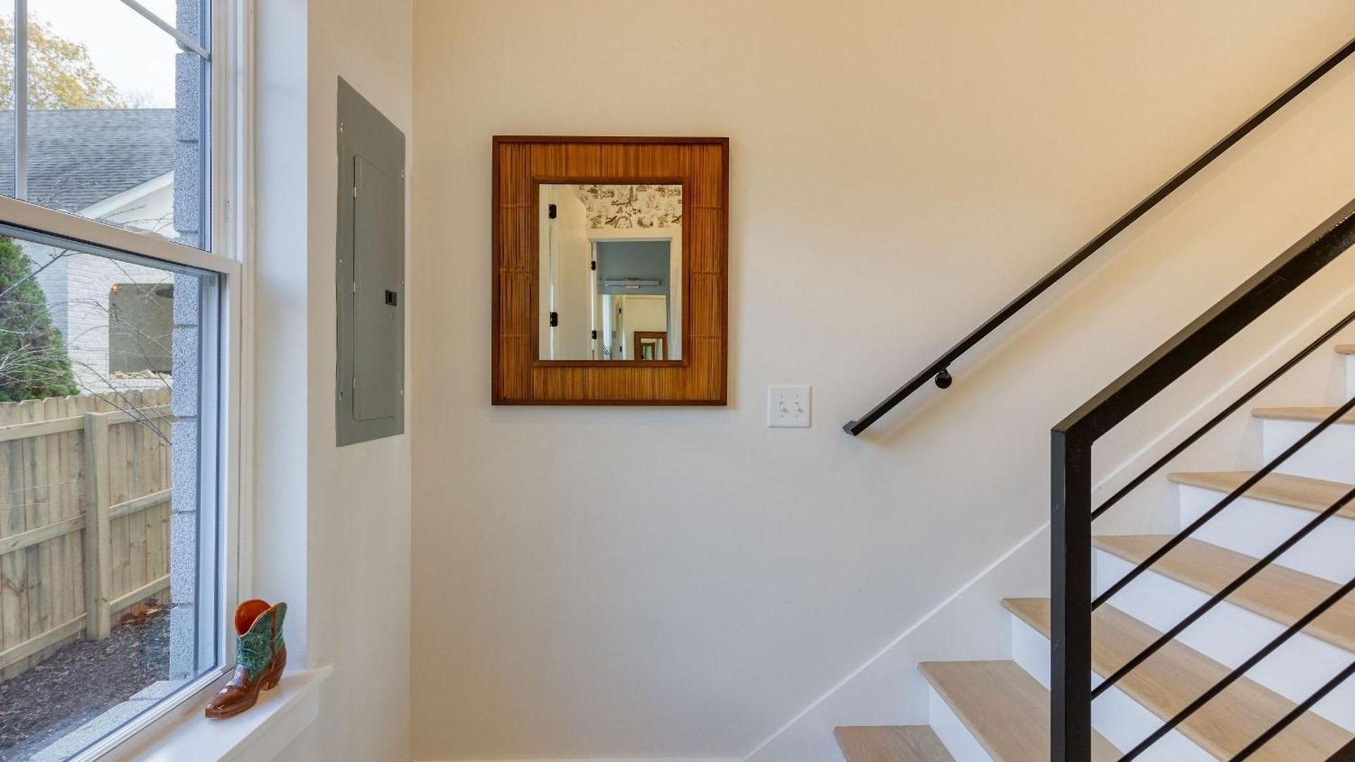 Newly Built 4bdr Townhome W Balcony Minutes To Broadway Lischey By Avantstay Holiday home *