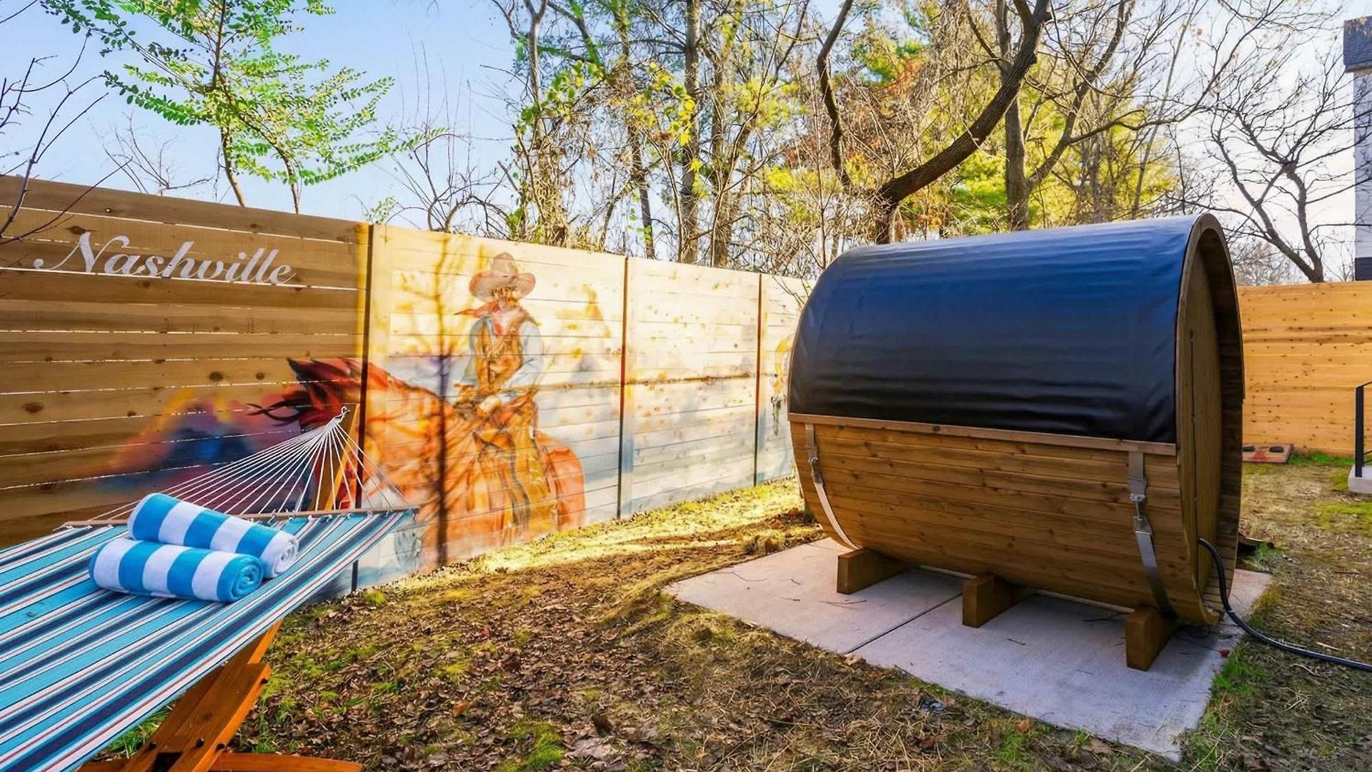 Holiday home Hot Tub Poker Pool Table & Rooftop Mls View *