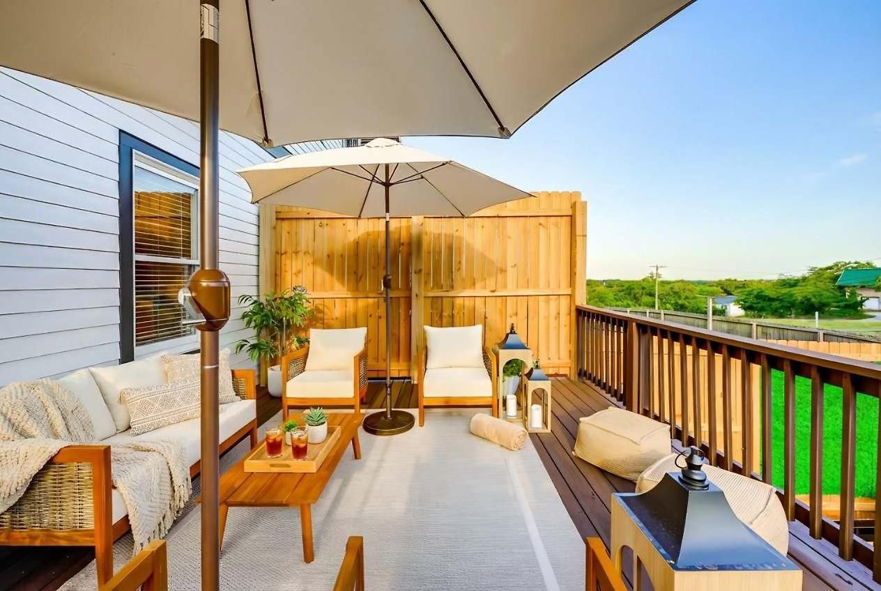 Holiday home Luxe Pool Hot Tub & Game Downtown *
