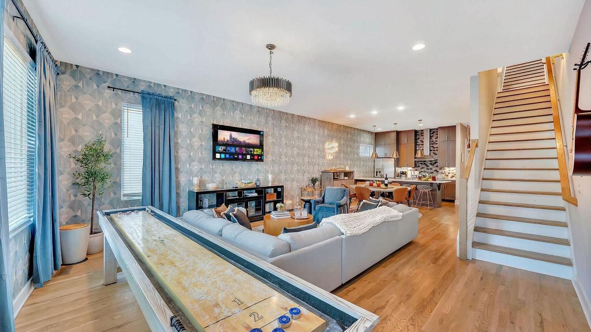 Rooftop Deck & Shuffleboard Bbq Near Downtown Holiday home *