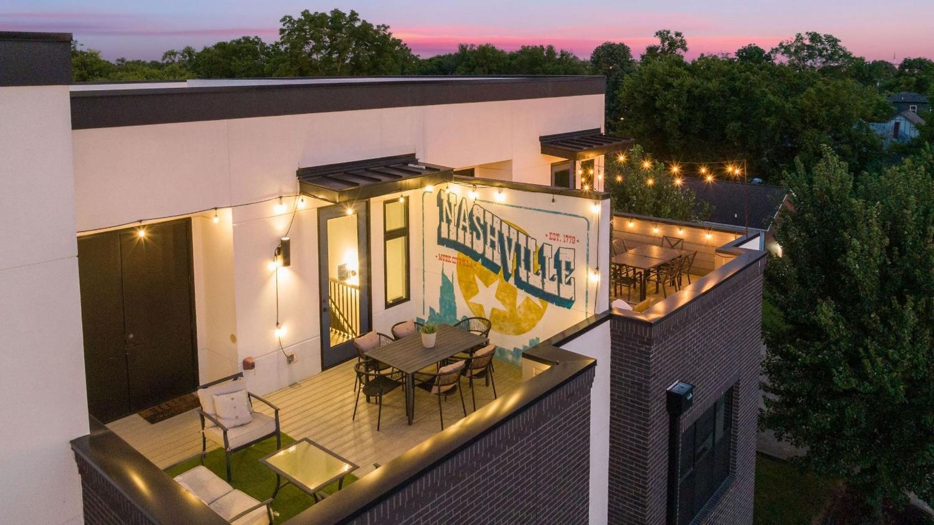 Skyline Soundhouse By Avantstay
