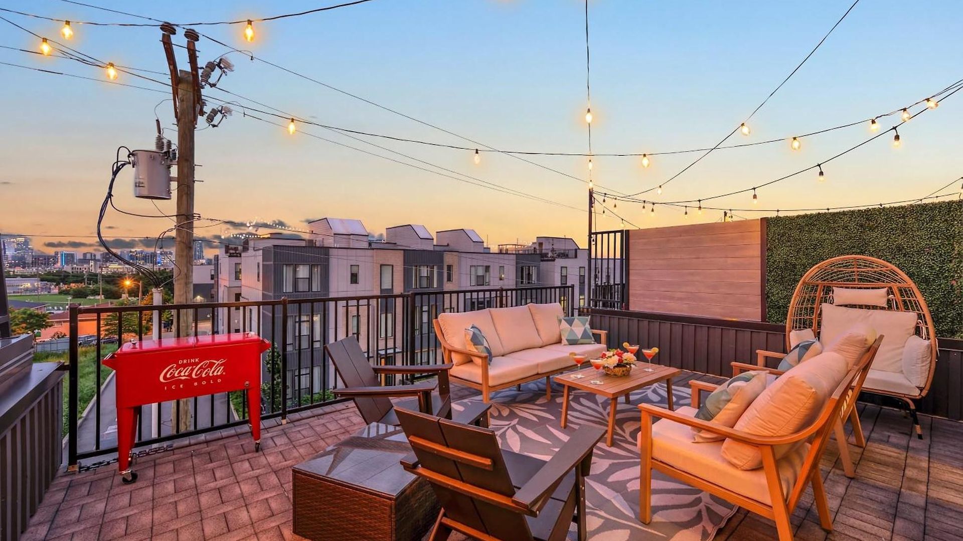 Brand New Views Karaoke Near Downtown Nashville