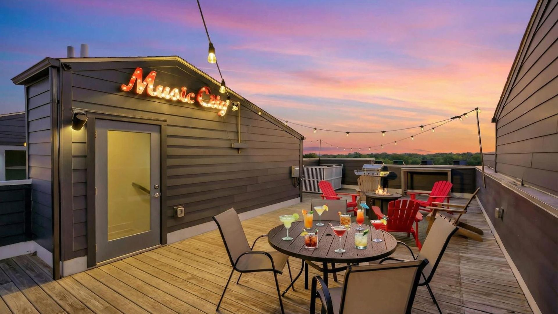 Rooftop Deck Grill Ping Pong Near Downtown Nashville