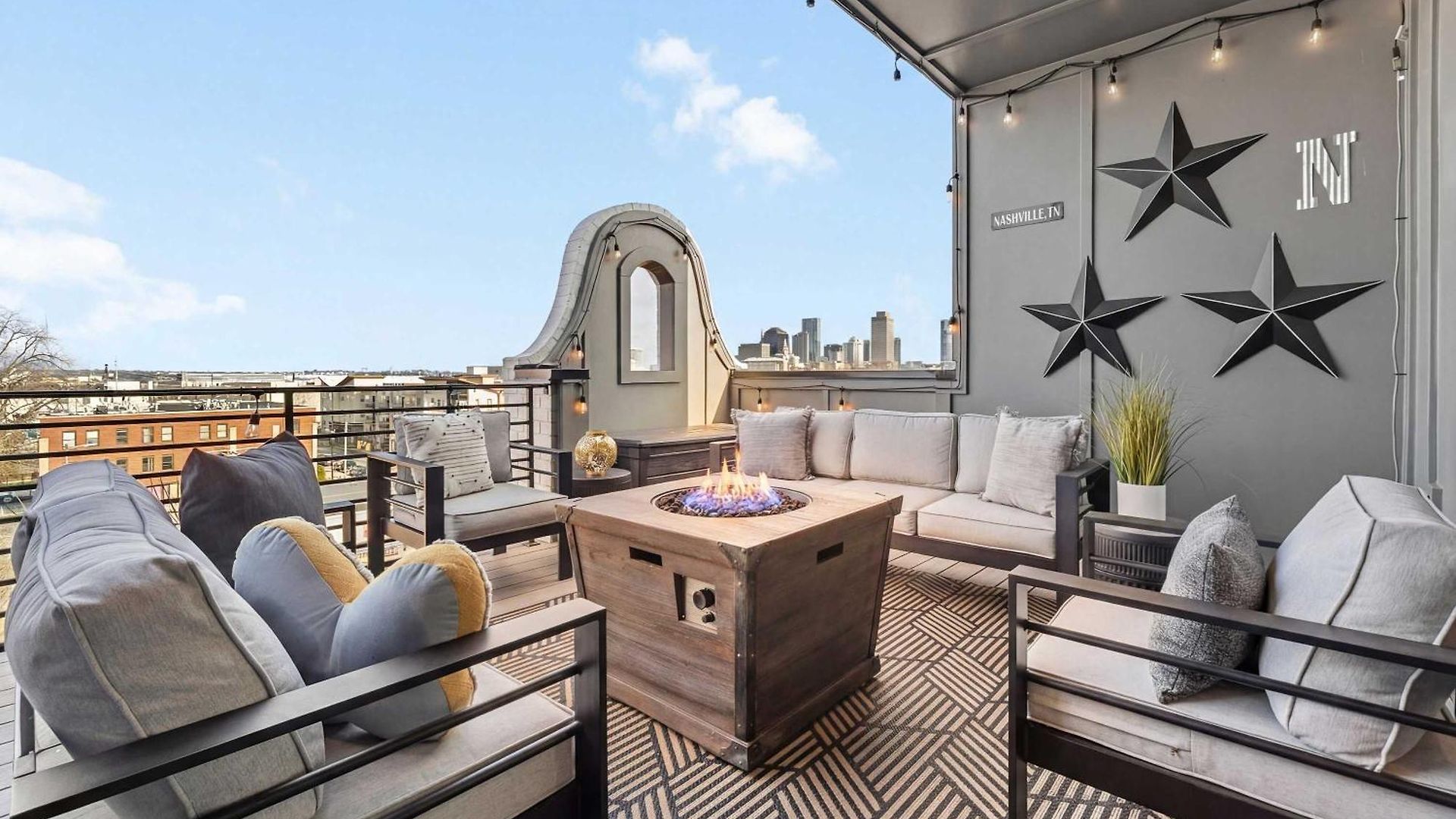 Close To Dt Speakeasy Poker Views Holiday home