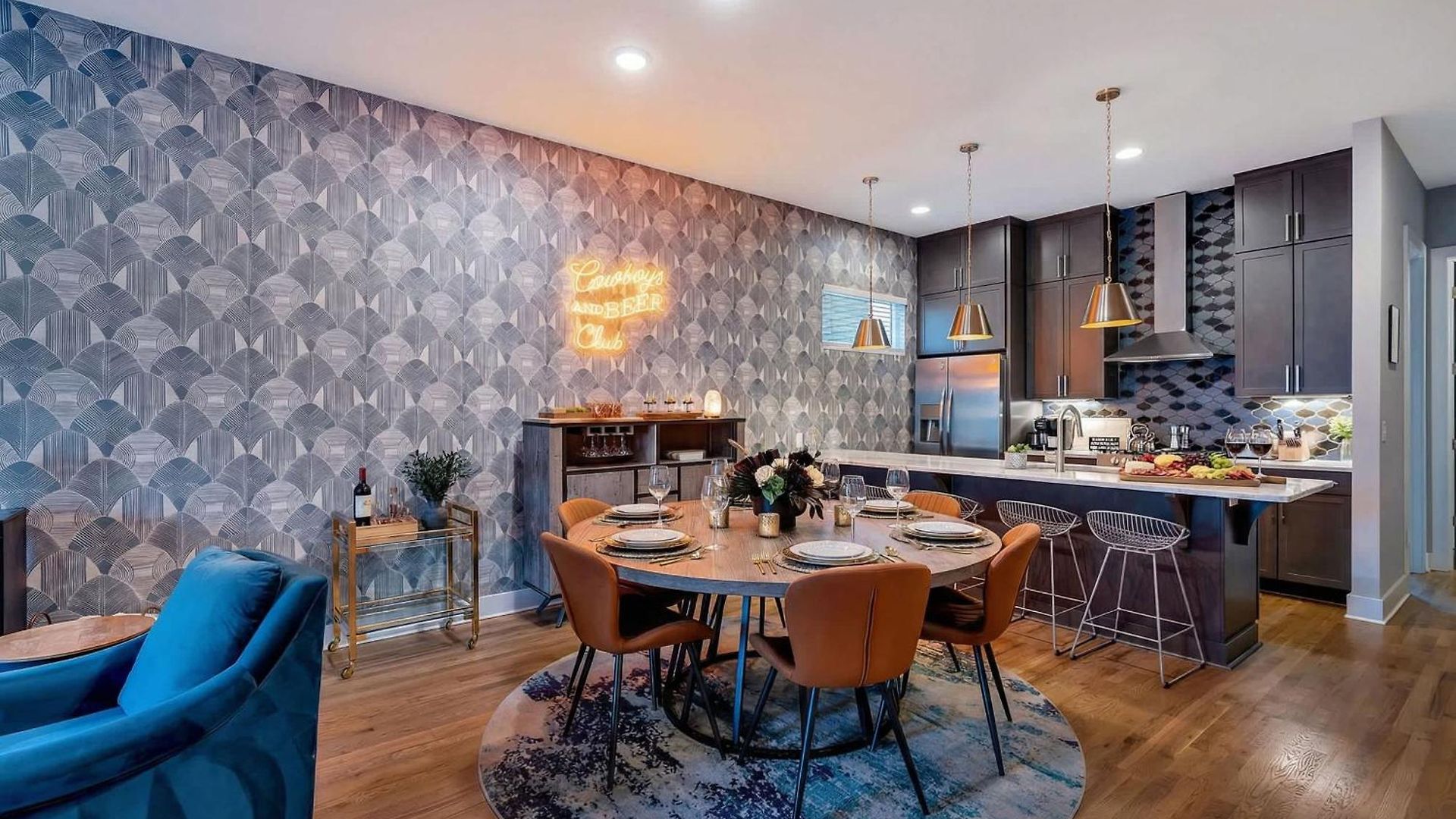 Holiday home Rooftop Deck & Shuffleboard Bbq Near Downtown