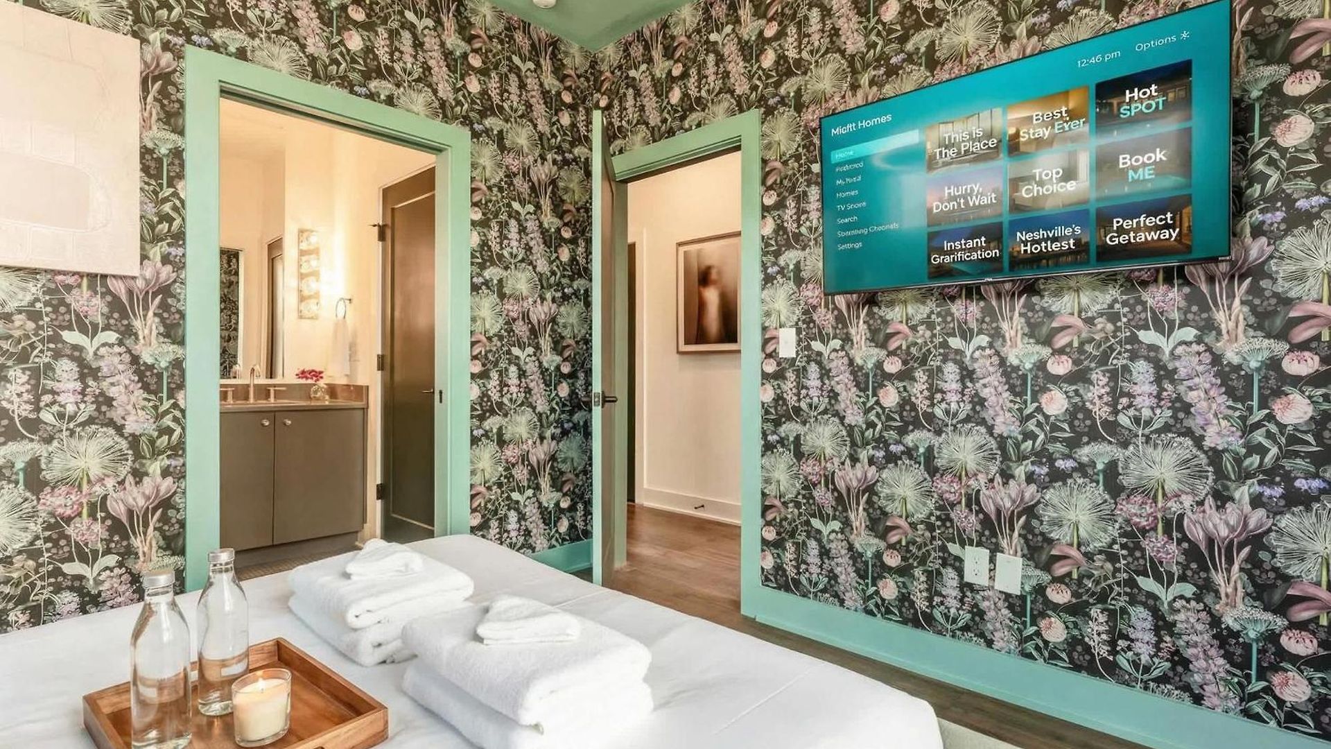 Holiday home Luxe 4br Retreat With Rooftop Fire Pit & Garage *