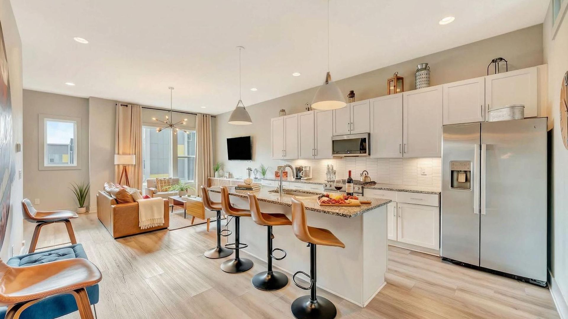 Rooftop Deck Grill Ping Pong Near Downtown Holiday home *