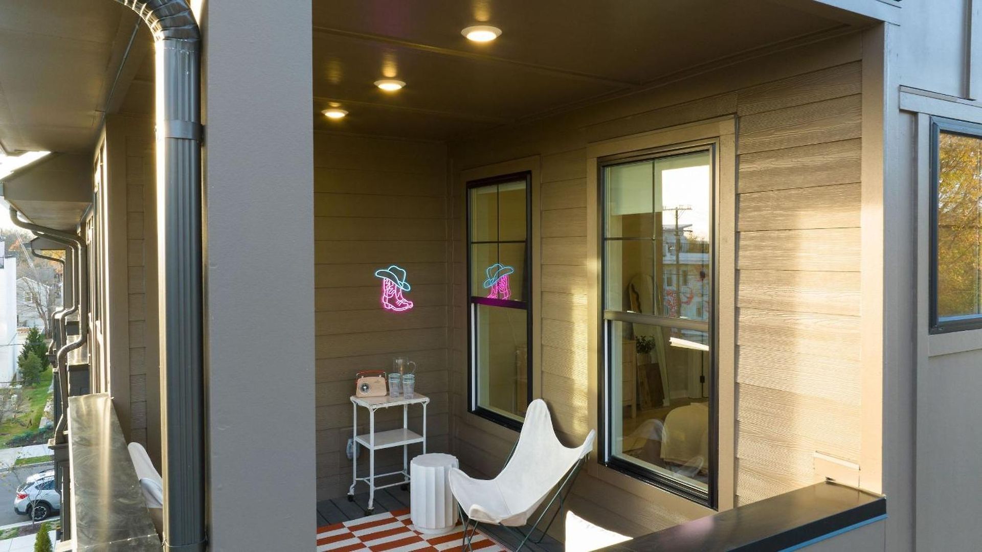 Stunning New Build In East Nash Minutes To Broadway The Stage By Avantstay Nashville