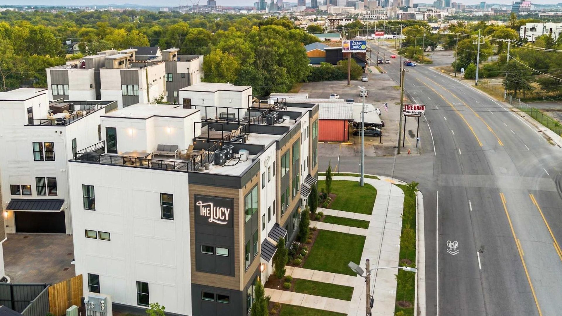 Luxe 4br Retreat With Rooftop Fire Pit & Garage Holiday home Nashville