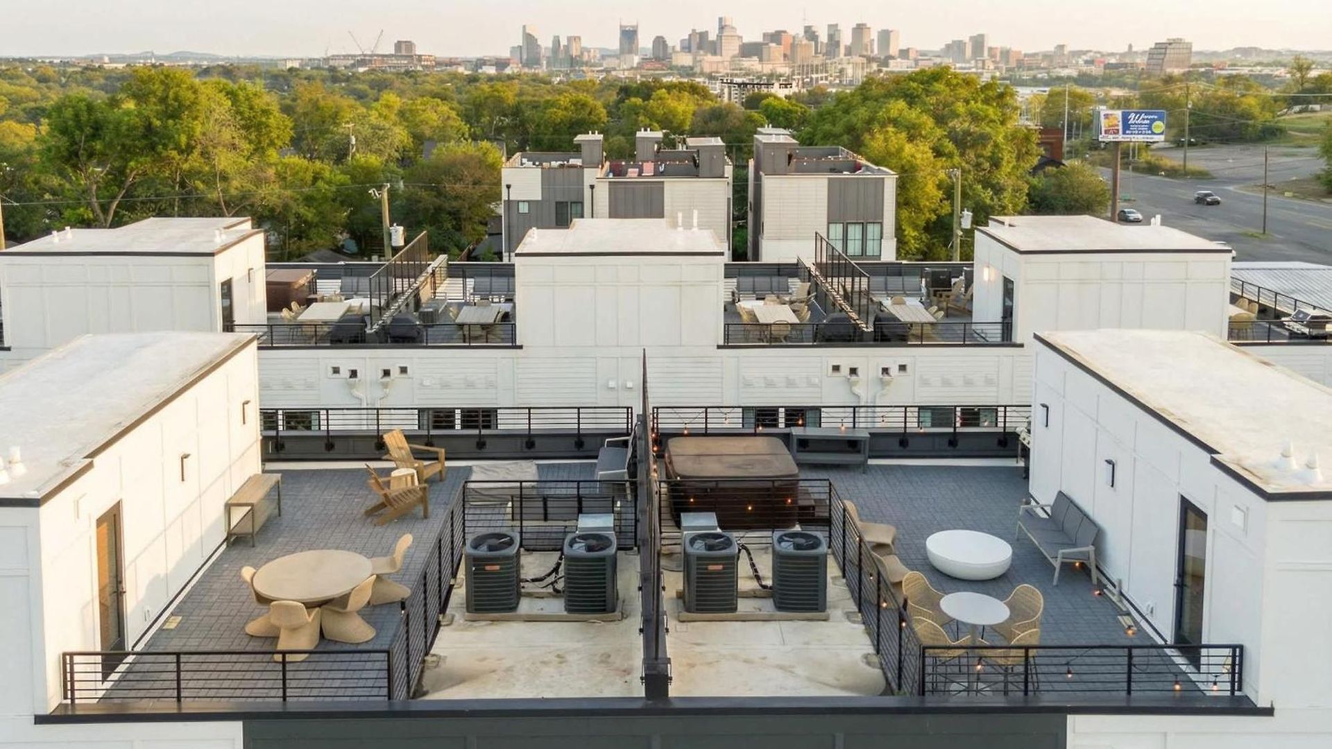 Luxe 4br With Fire Pit Grill And Views Nashville