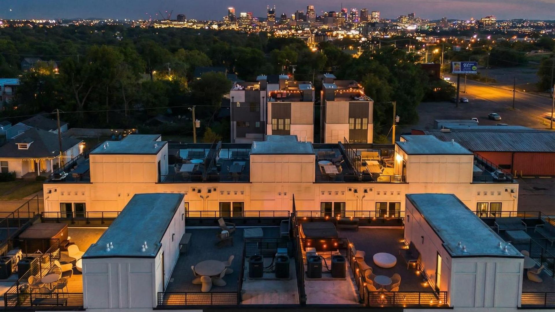 Holiday home Luxe 4br With Fire Pit Grill And Views Nashville