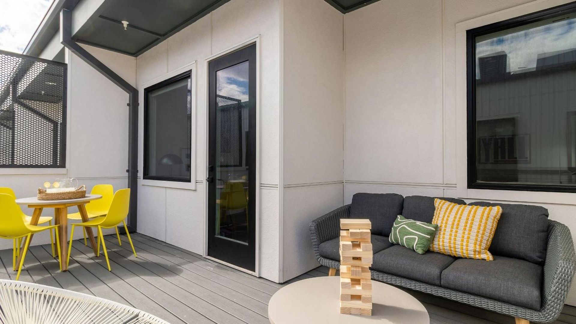 Conway: 3 Units By Avantstay * Nashville