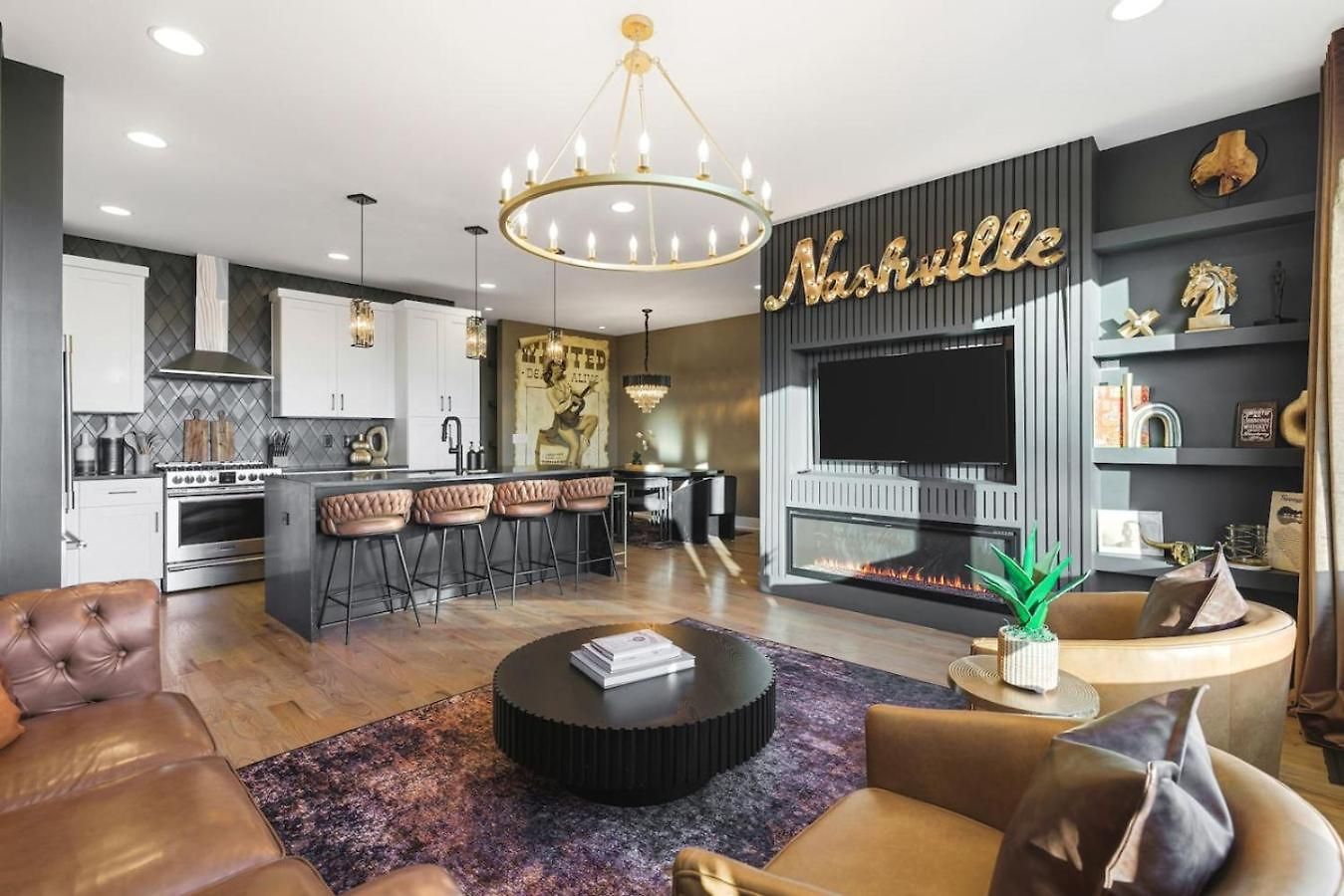 Holiday home View With Hottub Rooftop Arcade Game And Parking Nashville