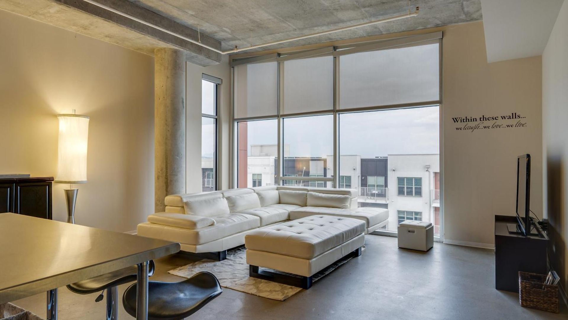Holiday home Floor Living 1br 30 Day Min With Rooftop Deck Nashville