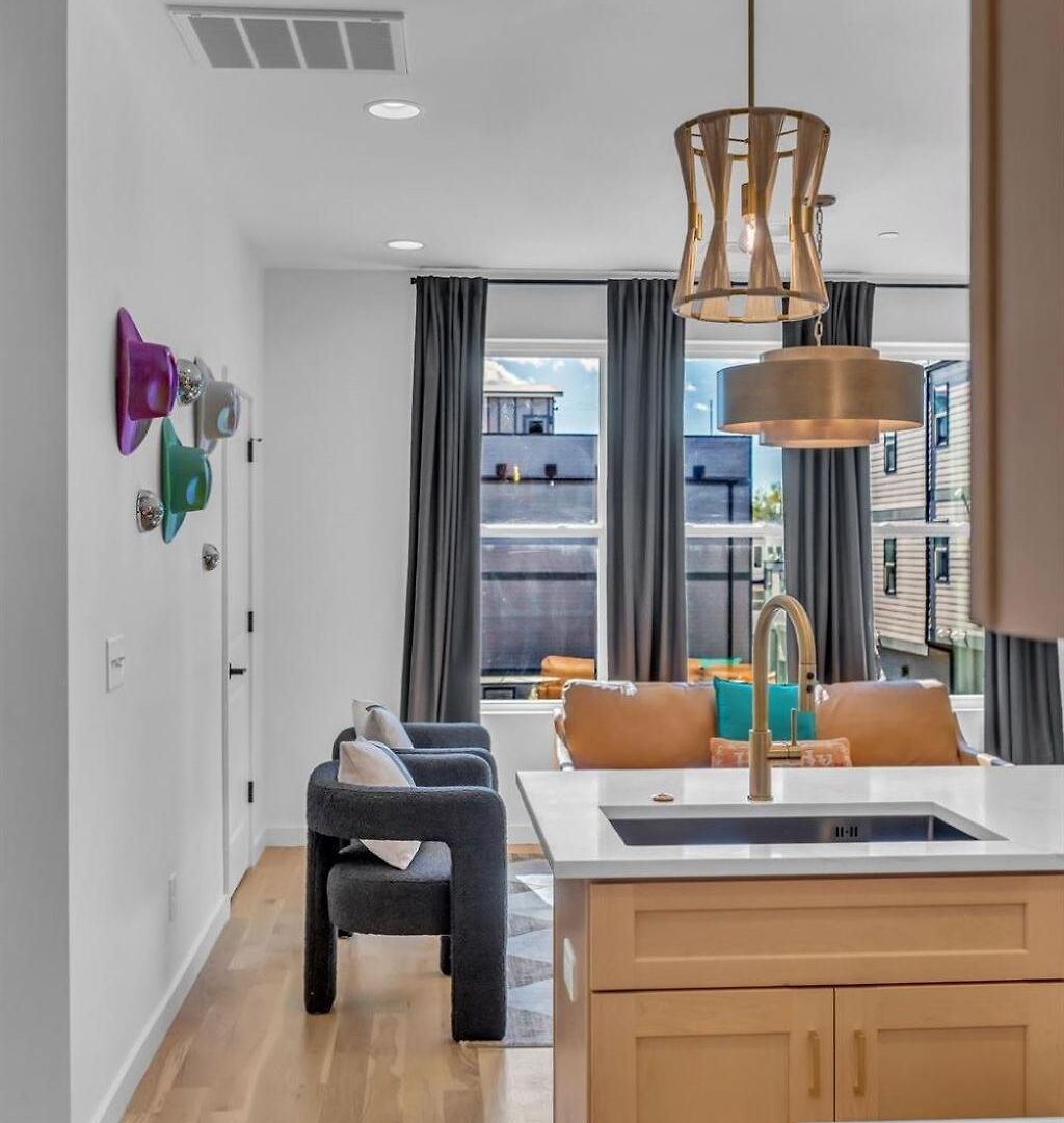 Stylish 5br Retreat W Rooftop Hot Tub * Nashville