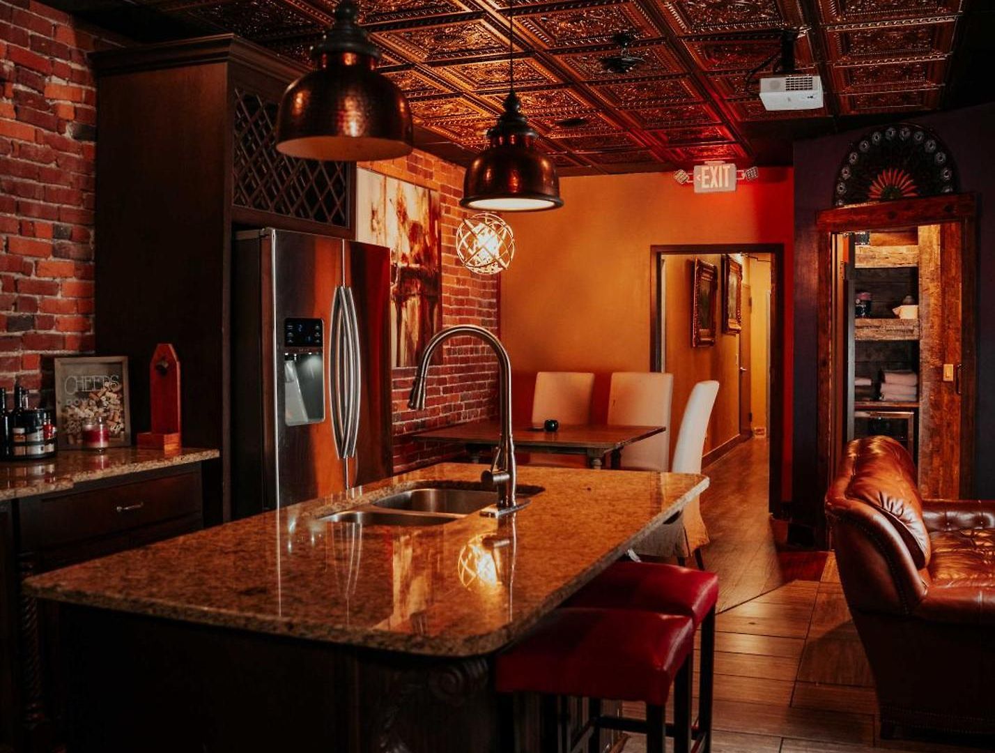 Rockstar Penthouse Speakeasy - Massive By Broadway * Nashville