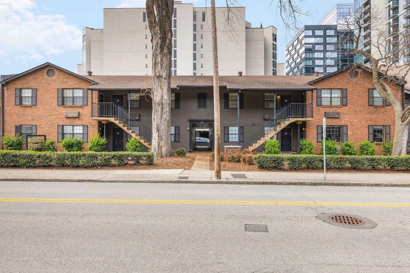 Cozy By Music Row, Walk To Restaurants And Bars Holiday home