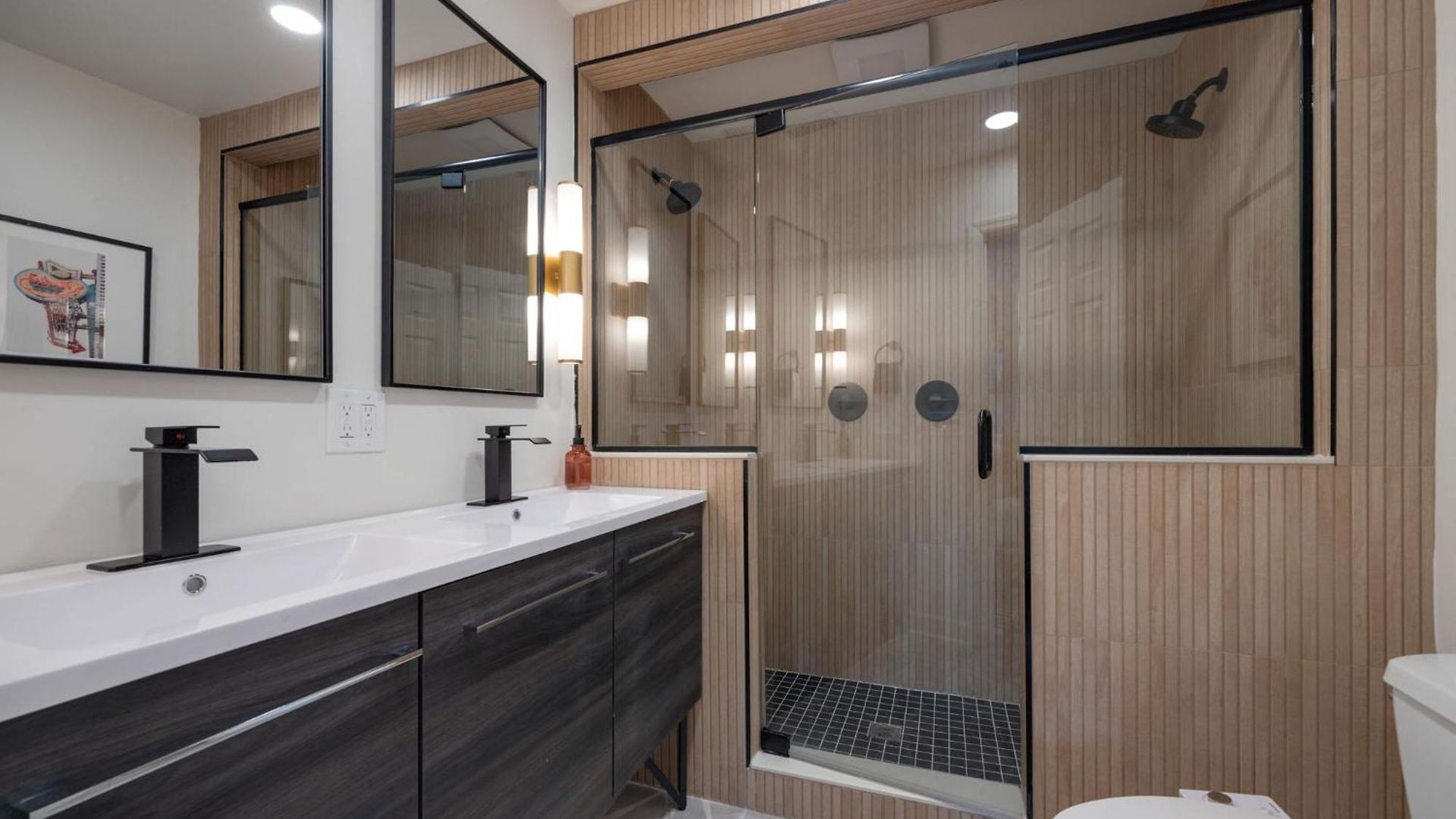Funky Town - Walkable To Attractions Holiday home *