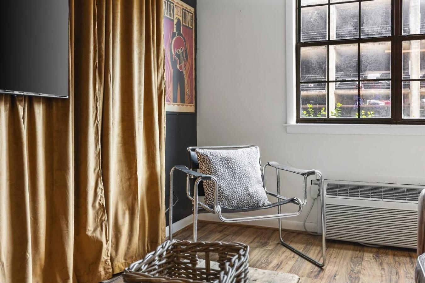 Holiday home Cozy By Music Row, Walk To Restaurants And Bars Nashville