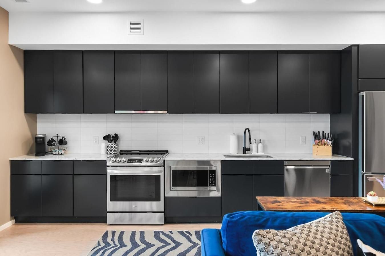 Riverfront Luxury - Walk To Downtown Broadway, Private Patio Holiday home Nashville